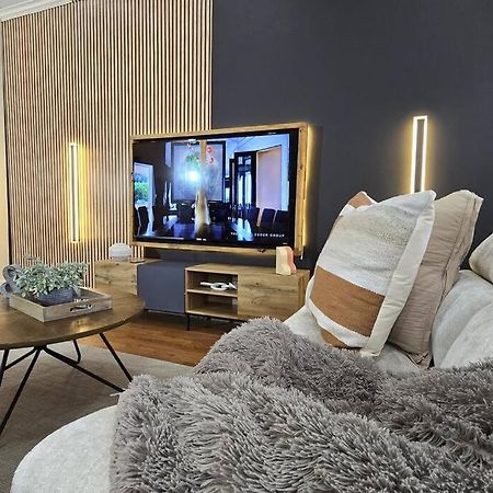 Modern Galleria Gem Private Jacuzzi 3 Br Хьюстон Экстерьер фото