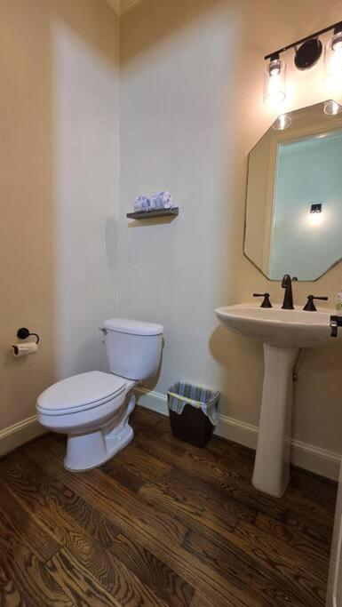Modern Galleria Gem Private Jacuzzi 3 Br Хьюстон Экстерьер фото