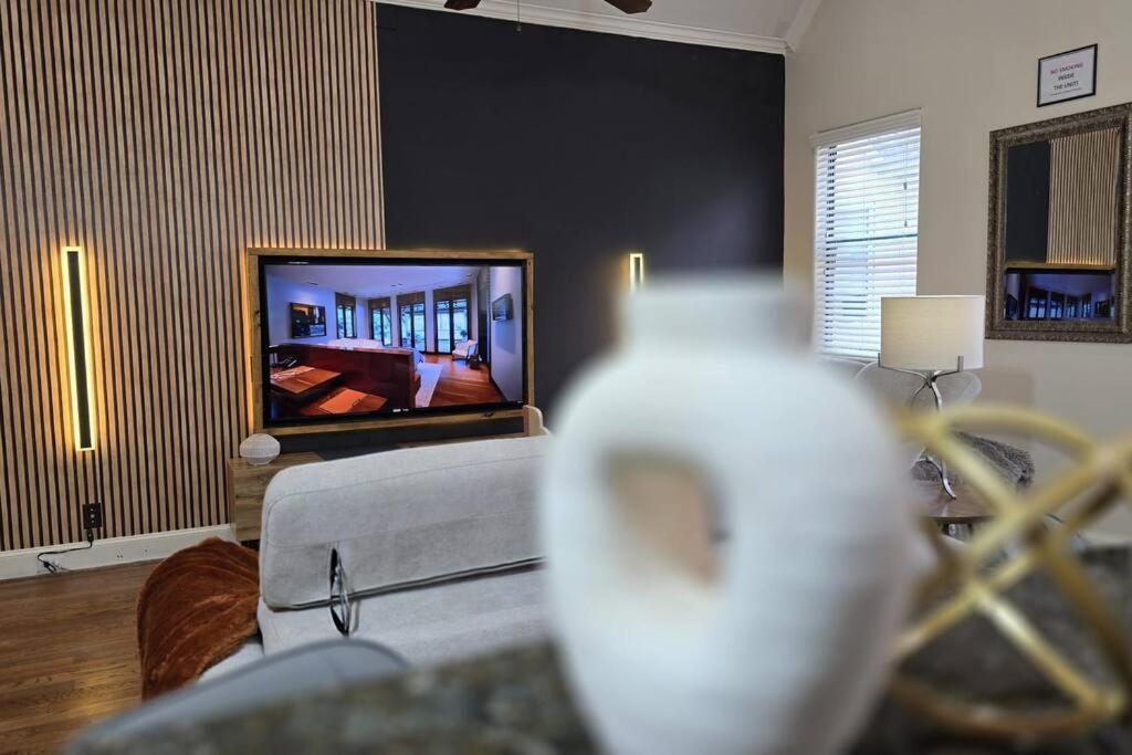 Modern Galleria Gem Private Jacuzzi 3 Br Хьюстон Экстерьер фото